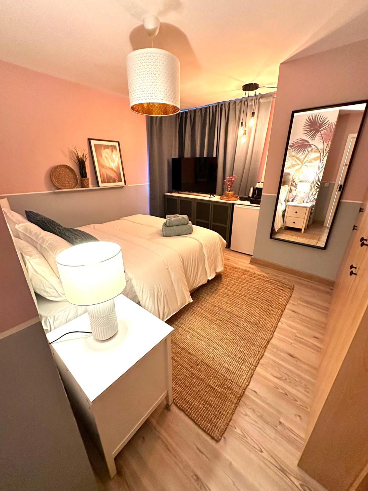 Blush Jungle - Homestay Dublin Luaran gambar